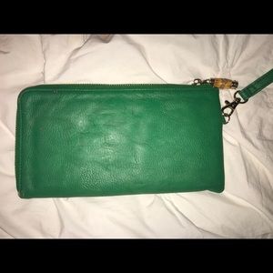 Green wallet